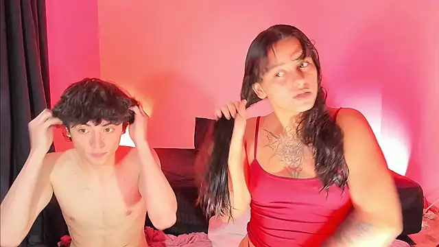 LadyAndKatNoa online show from May 22, 2026, 2:12 pm