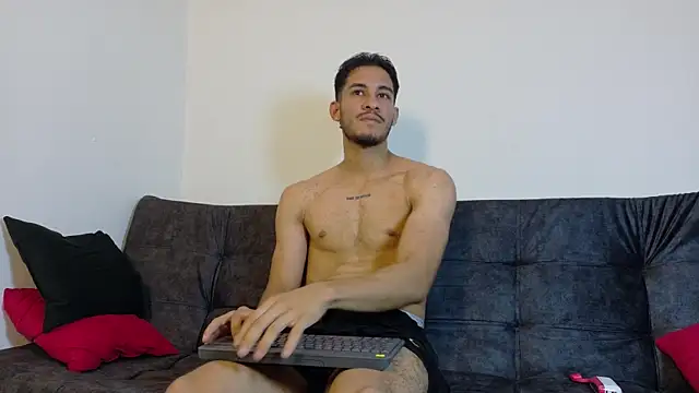Snapshot of JakeMonroe chatting on July 11, 2026, 8:33 pm JakeMonroe online show from July 11, 2026, 8:33 pm