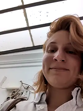 Snapshot of Julialexxxx chatting on June 7, 2026, 6:17 am Julialexxxx online show from June 7, 2026, 6:17 am