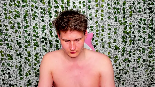 Snapshot of _Srifi_ chatting on April 10, 2026, 8:24 pm Srifi online show from April 10, 2026, 8:24 pm