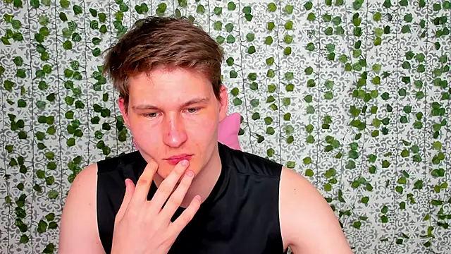 Snapshot of _Srifi_ chatting on April 16, 2026, 3:29 am Srifi online show from April 16, 2026, 3:29 am