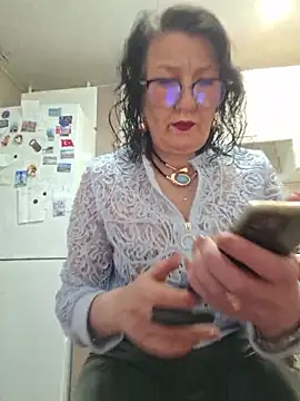 LaliaMia online show from April 12, 2026, 12:48 am