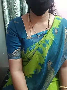 Snapshot of flora-jasmine-telugu chatting on July 6, 2026, 4:20 am flora-jasmine-telugu online show from July 6, 2026, 4:20 am