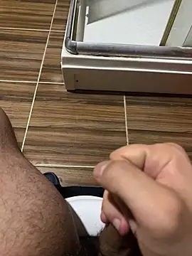 pasiflerdmdmdm online show from April 7, 2026, 10:53 pm