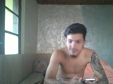 robertmrn112 online show from May 29, 2026, 5:22 pm