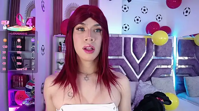 Snapshot of Eva__Walker chatting on June 19, 2026, 11:30 pm Eva Walker online show from June 19, 2026, 11:30 pm