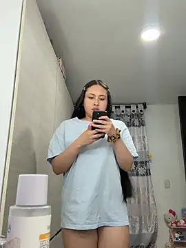 roomsex  online show from April 12, 2026, 11:21 pm