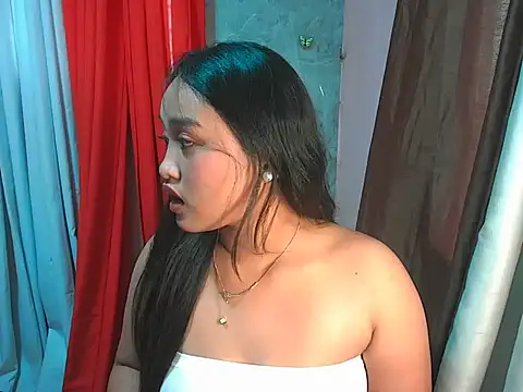 Snapshot of ur_truelyhot_dre chatting on April 15, 2026, 5:36 am ur truelyhot dre online show from April 15, 2026, 5:36 am