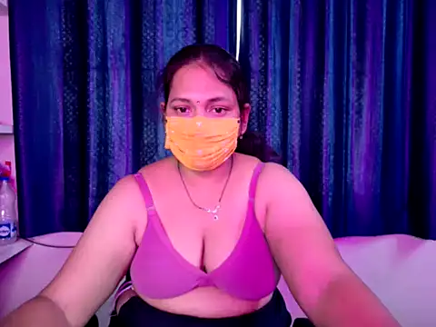 Snapshot of charu-baby chatting on April 11, 2026, 6:29 am charu-baby online show from April 11, 2026, 6:29 am