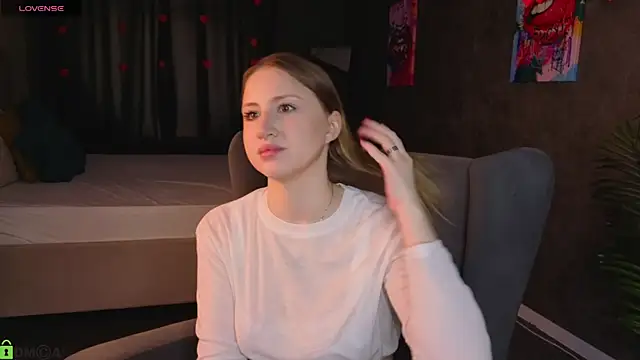 April Jackson online show from April 8, 2026, 1:05 am