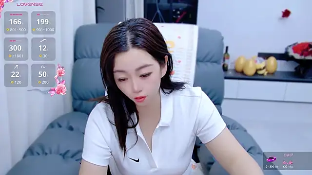 Snapshot of Millin-Mi chatting on May 19, 2026, 2:01 pm Millin-Mi online show from May 19, 2026, 2:01 pm