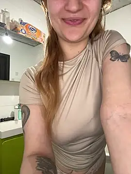 LeonaFox online show from May 21, 2026, 6:04 pm