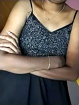 Anu tamilx online show from April 16, 2026, 9:39 pm