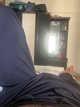 sunnyroy26 online show from April 14, 2026, 8:09 am