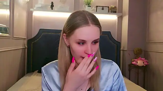 Molly Voses online show from June 30, 2026, 8:54 pm