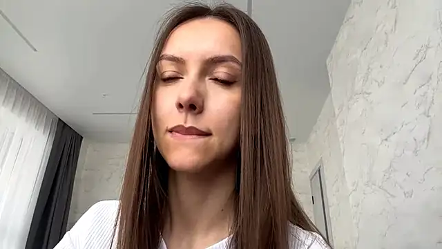 BrandyNorthcott online show from May 3, 2026, 3:34 am
