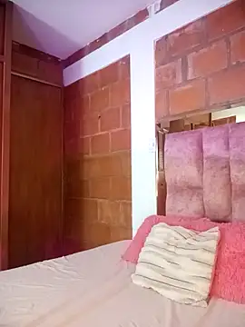 Snapshot of RavenBelmont chatting on April 16, 2026, 2:34 am RavenBelmont online show from April 16, 2026, 2:34 am