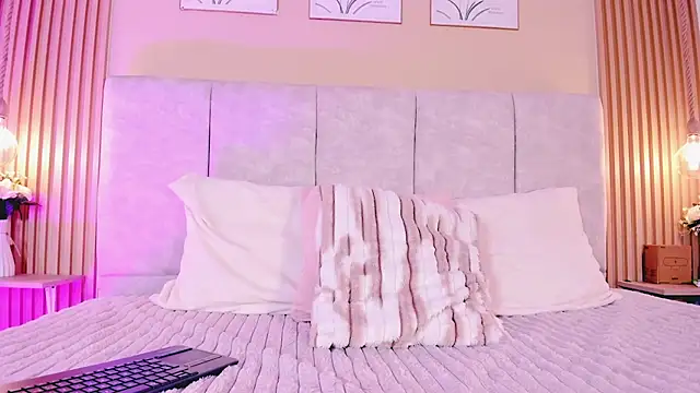 cherlyn 1 online show from July 8, 2026, 2:54 pm