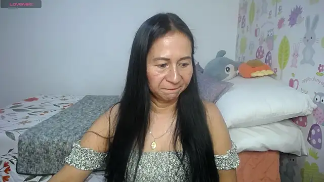Tyna b online show from July 12, 2026, 8:44 pm