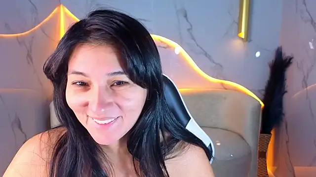 Snapshot of Alisson_tx_ chatting on April 24, 2026, 8:00 pm Alisson tx online show from April 24, 2026, 8:00 pm