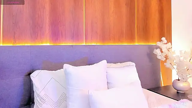 Snapshot of _Megan_Angel_ chatting on April 15, 2026, 3:30 pm Megan Angel online show from April 15, 2026, 3:30 pm