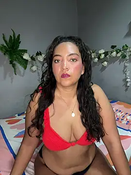 Snapshot of RoxanaEvanss chatting on May 25, 2026, 8:48 pm RoxanaEvanss online show from May 25, 2026, 8:48 pm