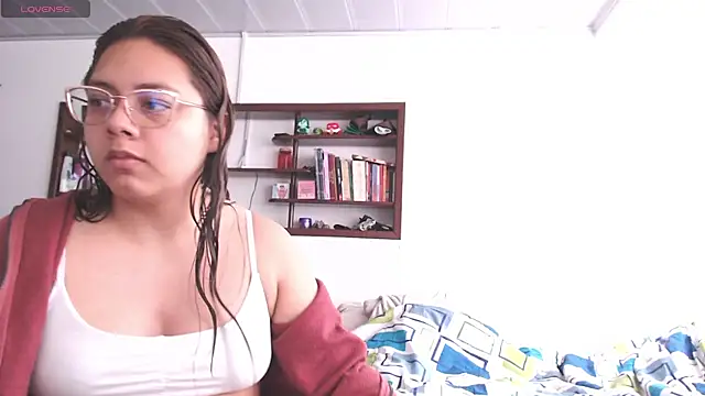 Snapshot of MoritaSun chatting on July 6, 2026, 2:14 pm MoritaSun online show from July 6, 2026, 2:14 pm