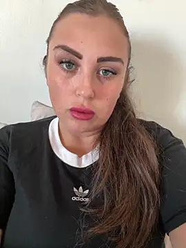 Shelly123Barrel online show from April 8, 2026, 11:32 am