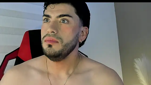 Snapshot of Alexander_Diazz chatting on April 15, 2026, 1:51 pm Alexander Diazz online show from April 15, 2026, 1:51 pm