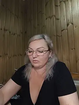 Snapshot of White-Chocolatte chatting on May 22, 2026, 5:29 pm White-Chocolatte online show from May 22, 2026, 5:29 pm