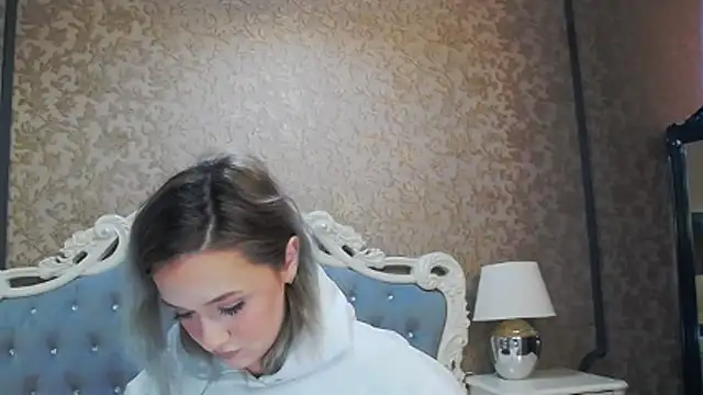 Ivy Quin online show from May 3, 2026, 4:29 am