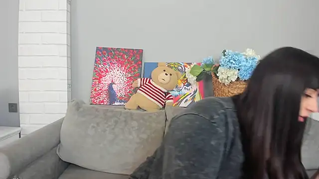 HabbiLove online show from April 10, 2026, 8:19 am