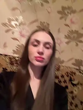 AlinaLove3213 online show from May 15, 2026, 8:16 pm