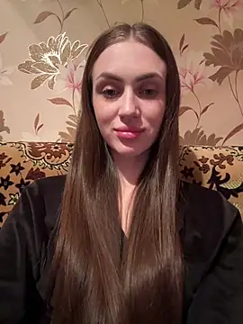 AlinaLove3213 online show from June 26, 2026, 8:35 pm