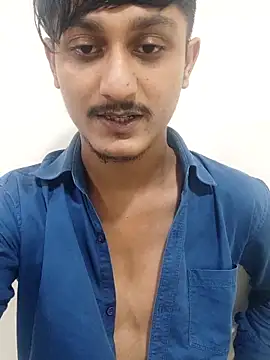 Snapshot of ROMEO_JULIET0022 chatting on April 15, 2026, 9:15 pm ROMEO JULIET0022 online show from April 15, 2026, 9:15 pm