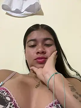 Snapshot of Kloe_zaf chatting on June 12, 2026, 5:06 am Kloe zaf online show from June 12, 2026, 5:06 am