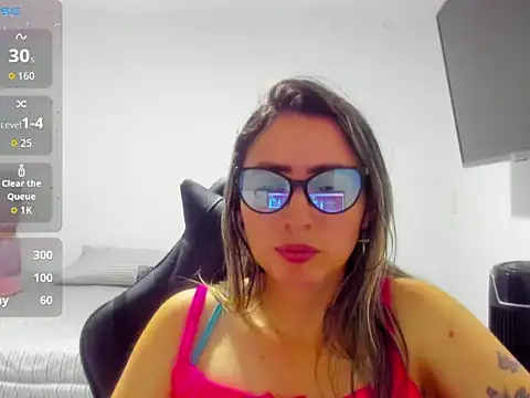 BellaTxM  online show from April 13, 2026, 1:00 am