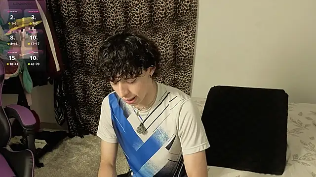 Snapshot of Otter_Moon chatting on May 16, 2026, 3:47 am Otter Moon online show from May 16, 2026, 3:47 am