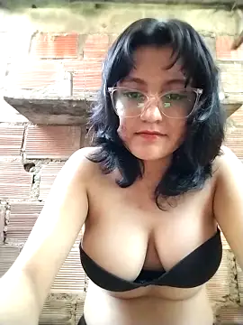 sienna elara online show from April 26, 2026, 11:08 am