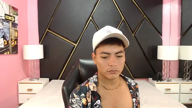 Snapshot of Juan_saul1 chatting on April 23, 2026, 12:29 pm Juan saul1 online show from April 23, 2026, 12:29 pm