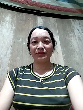 Snapshot of vanlucky2 chatting on April 22, 2026, 11:12 am vanlucky2 online show from April 22, 2026, 11:12 am