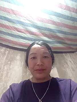 Snapshot of vanlucky2 chatting on April 25, 2026, 1:41 pm vanlucky2 online show from April 25, 2026, 1:41 pm