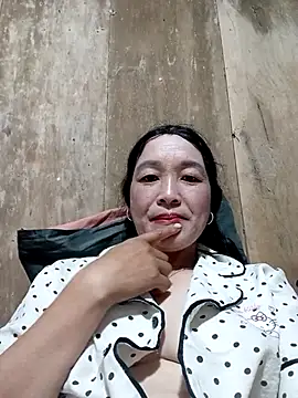 Snapshot of vanlucky2 chatting on May 18, 2026, 4:07 am vanlucky2 online show from May 18, 2026, 4:07 am