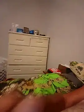 Snapshot of Harleyman0528 chatting on April 16, 2026, 4:13 am Harleyman0528 online show from April 16, 2026, 4:13 am