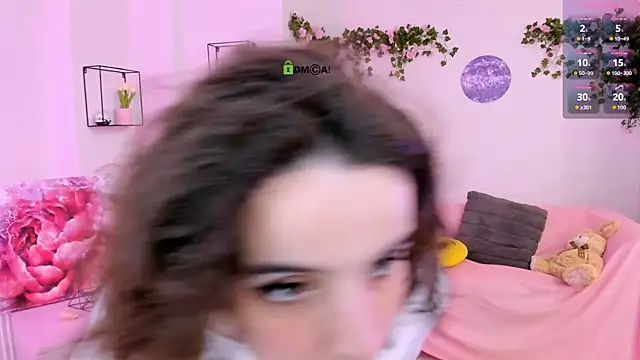 Snapshot of mia_mooon_ chatting on June 26, 2026, 8:41 am mia mooon online show from June 26, 2026, 8:41 am
