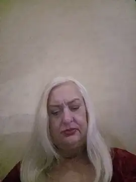 Julia20X online show from June 16, 2026, 1:14 pm