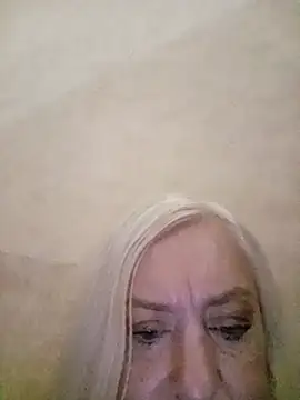 Julia20X online show from July 1, 2026, 9:33 am