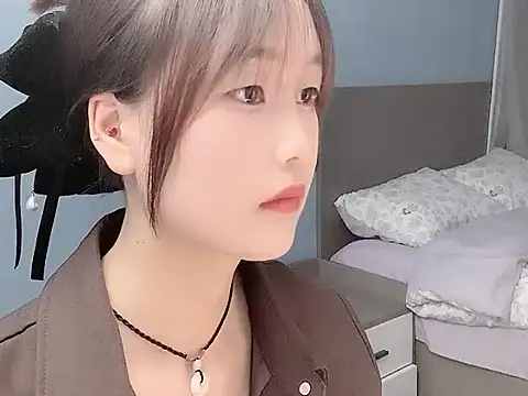 Xiaoqing00 online show from April 12, 2026, 10:31 am