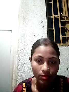 amishaah92 online show from April 8, 2026, 8:31 pm