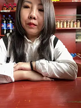 yhan1314 online show from April 13, 2026, 6:52 am